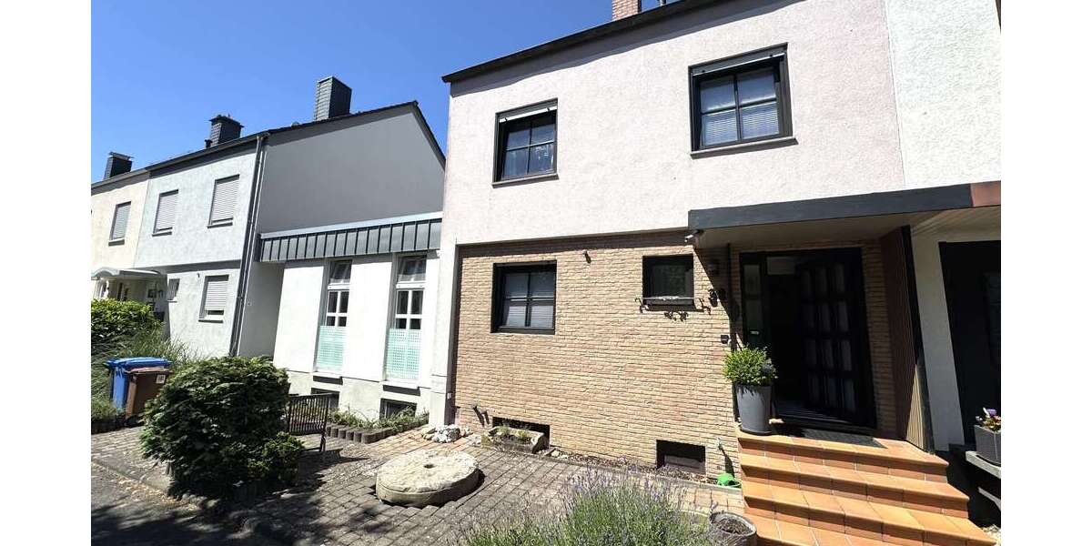 Einfamilienhaus Hofheim am Taunus - 7 Zimmer, 210 m&sup2;, 597.000&euro; | Angebot:27474541