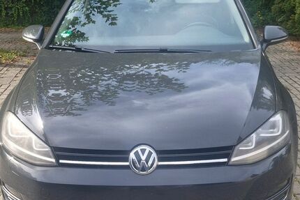 VW Golf 246.000 km 8.300 &euro; Niedernhausen 65527