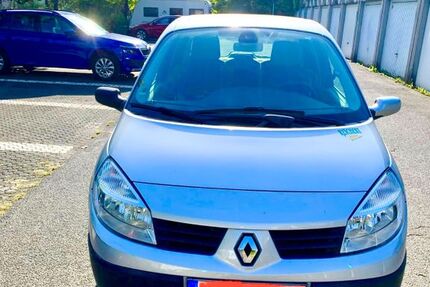 Renault Scenic 84.200 km 2.000 &euro; Wiesbaden 65197