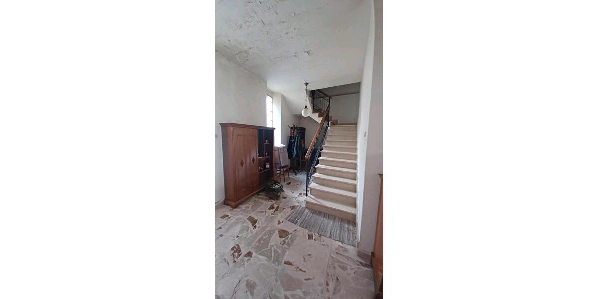 Einfamilienhaus Wiesbaden Bierstadt - 7 Zimmer, 160 m&sup2;, 95.000&euro; | Angebot:20461448