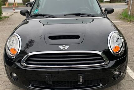 Mini ONE 156.258 km 2.699 &euro; Mainz-Kastel 55252