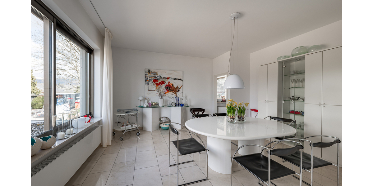 LUXURIÖSES HAUS-IN-HAUS ANWESEN MIT INDOOR-POOL IN TOPLAGE VOM KÖNIGSTEINER JOHANNISWALD - Anwesen Königstein | Angebot:26441626