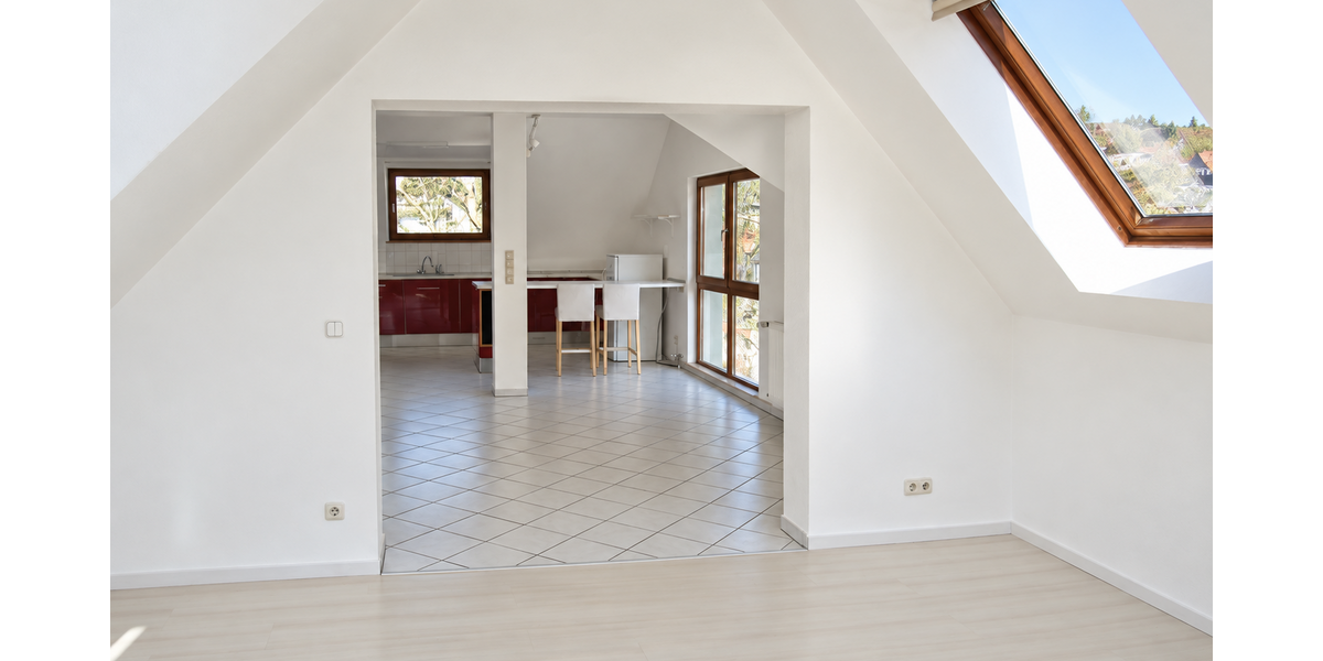 Etagenwohnung Niedernhausen-Engenhahn Engenhahn - 4 Zimmer, 130 m&sup2;, 1.250&euro; | Angebot:27333872