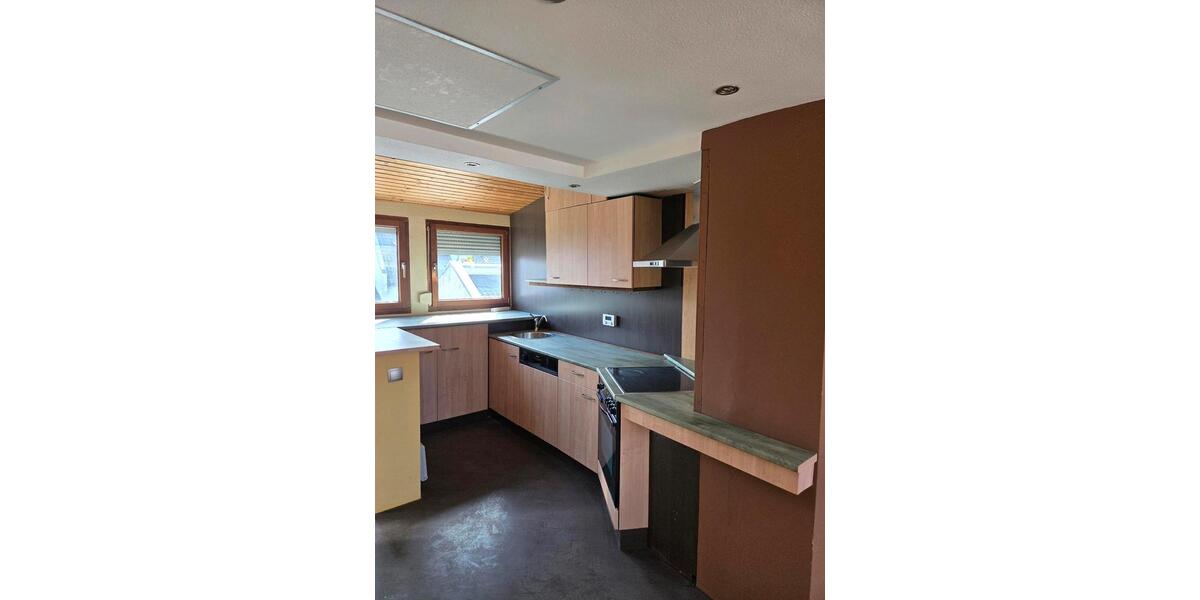 Dachgeschoßwohnung Wiesbaden Mainz-Kostheim - 2 Zimmer, 50 m&sup2;, 125.000&euro; | Angebot:27429704