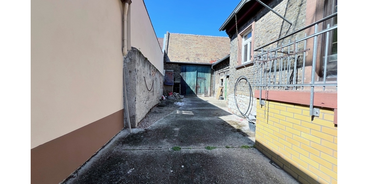 ***Charmantes Einfamilienhaus mit Ausbaupotenzial in begehrter Lage von Bodenheim*** - Einfamilienhaus Bodenheim | Angebot:26354857