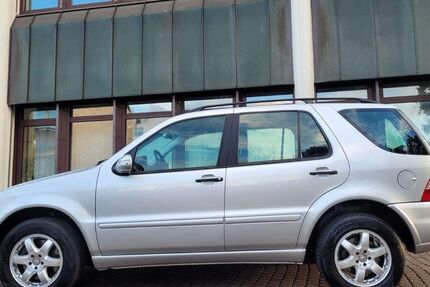 Mercedes-Benz ML 500 157.000 km 12.900 &euro; Groß Gerau 64521