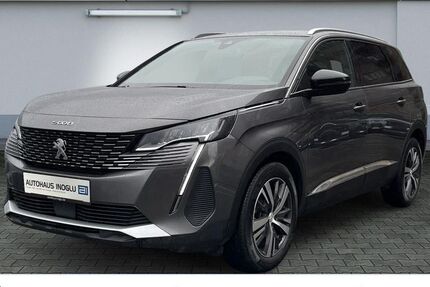 Peugeot 5008 32.011 km 22.480 &euro; Rüsselsheim 65428