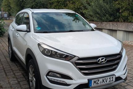 Hyundai TUCSON 185.500 km 11.000 &euro; Oppenheim 55276
