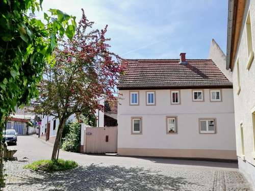 Einfamilienhaus Wörrstadt-Rommersheim Rommersheim - 7 Zimmer, 116 m&sup2;, 169.000&euro; | Angebot:27086399