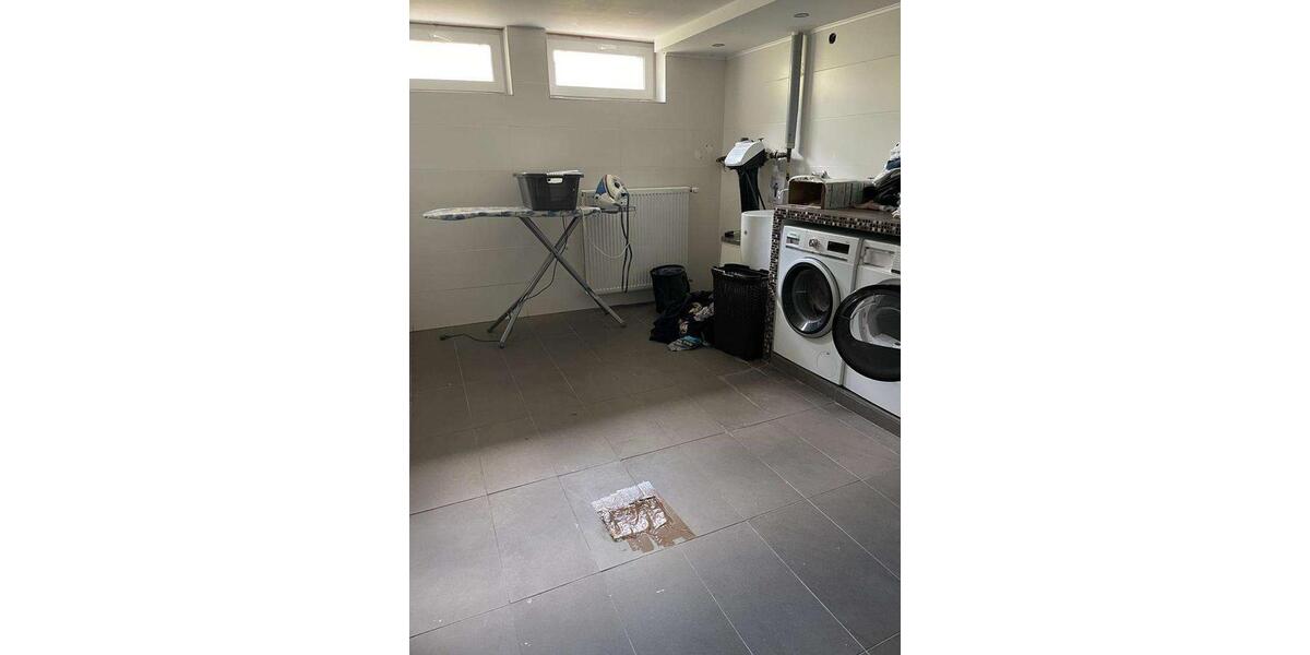 Bungalow Sulzbach (Taunus) - 4 Zimmer, 170 m&sup2;, 2.200&euro; | Angebot:26429353