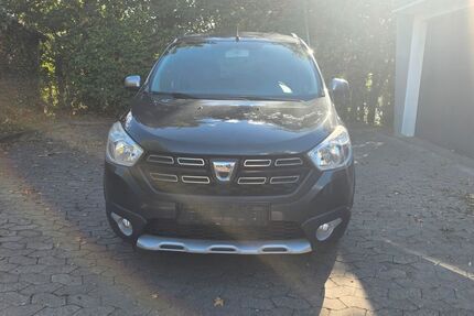 Dacia Lodgy 124.000 km 5.600 &euro; Wiesbaden 65203