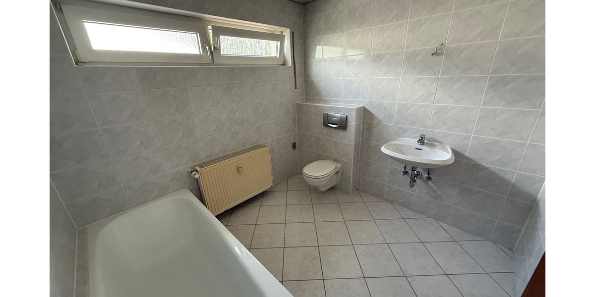 Hofheim-Diedenbergen: 2 Generationen- oder XXL-Haus in toller Ruhelage - Zweifamilienhaus Hofheim | Angebot:27499618