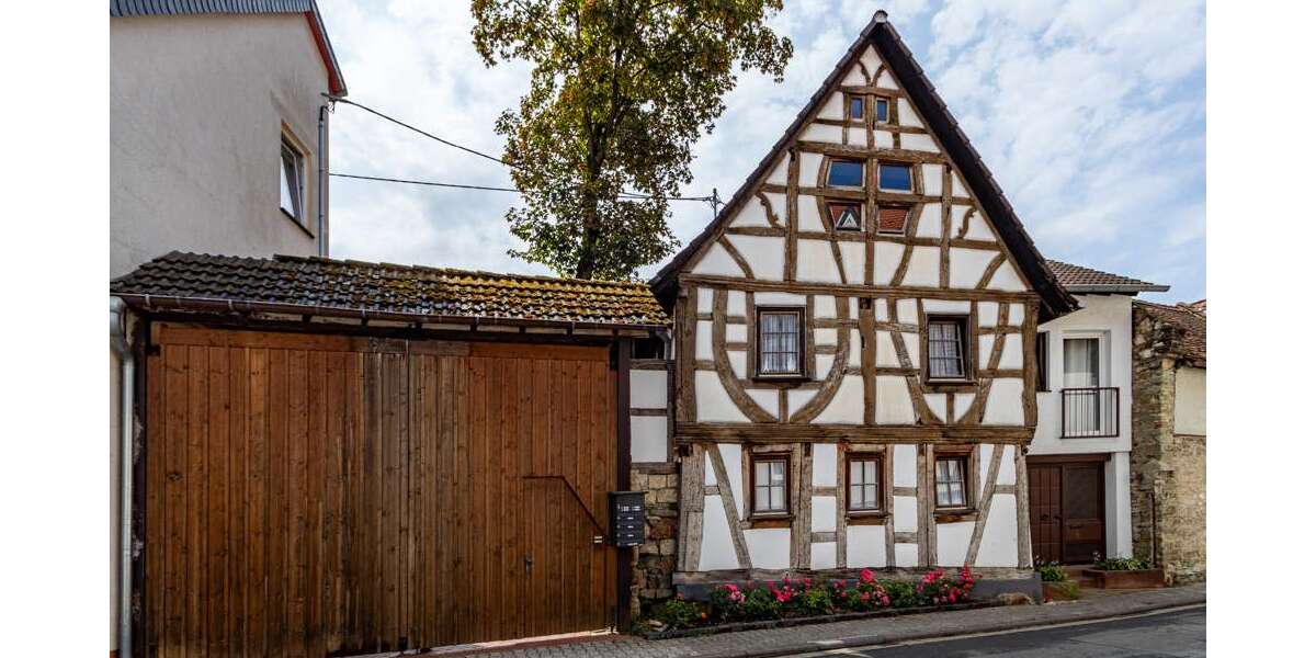 Einfamilienhaus Wiesbaden / Nordenstadt Nordenstadt - 20 Zimmer, 567 m&sup2;, 2.410.000&euro; | Angebot:27298229