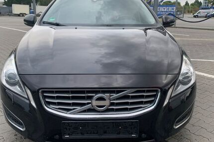 Volvo V60 228.690 km 6.999 &euro; Mainz-Kastel 55252