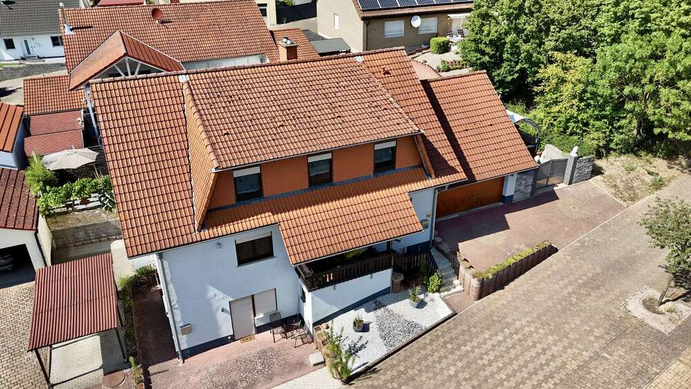 Einfamilienhaus Vendersheim - 8 Zimmer, 217 m&sup2;, 475.000&euro; | Angebot:27330635