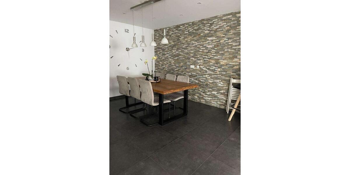 Bungalow Sulzbach (Taunus) - 4 Zimmer, 170 m&sup2;, 2.200&euro; | Angebot:26429353
