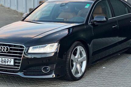 Audi A8 205.000 km 22.500 &euro; Wiesbaden 65197