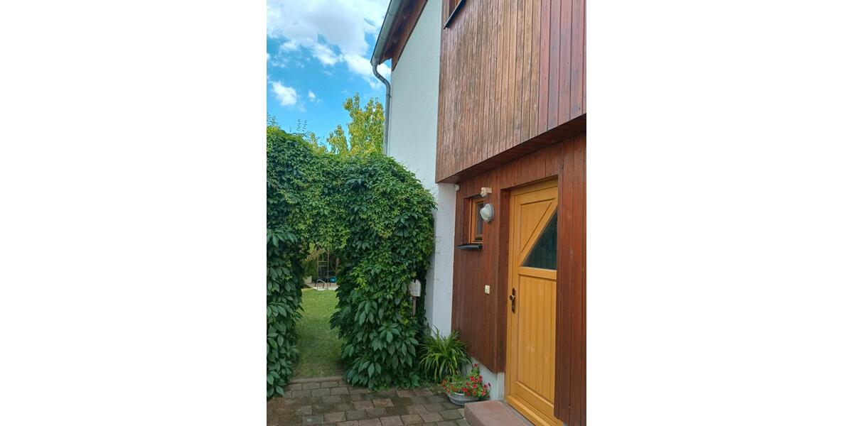 Reihenhaus Trebur - 6 Zimmer, 130 m&sup2;, 500.000&euro; | Angebot:27500369