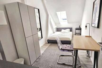 Zimmer Wiesbaden Mitte - 5 Zimmer, 780&euro; | Angebot:27460261