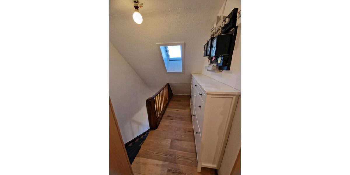 Dachgeschoßwohnung Griesheim - 2.5 Zimmer, 60 m&sup2;, 230.000&euro; | Angebot:27492473