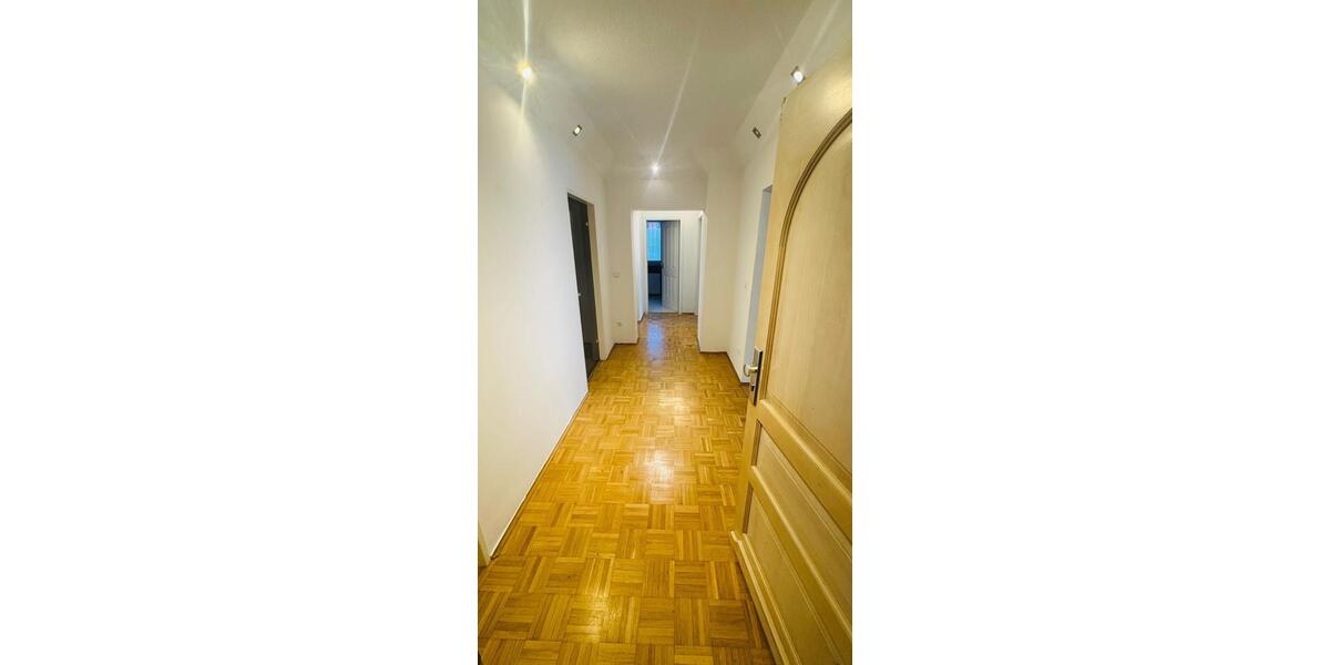 Hochparterre Wiesbaden Nordost - 3 Zimmer, 90 m&sup2;, 349.000&euro; | Angebot:25842273