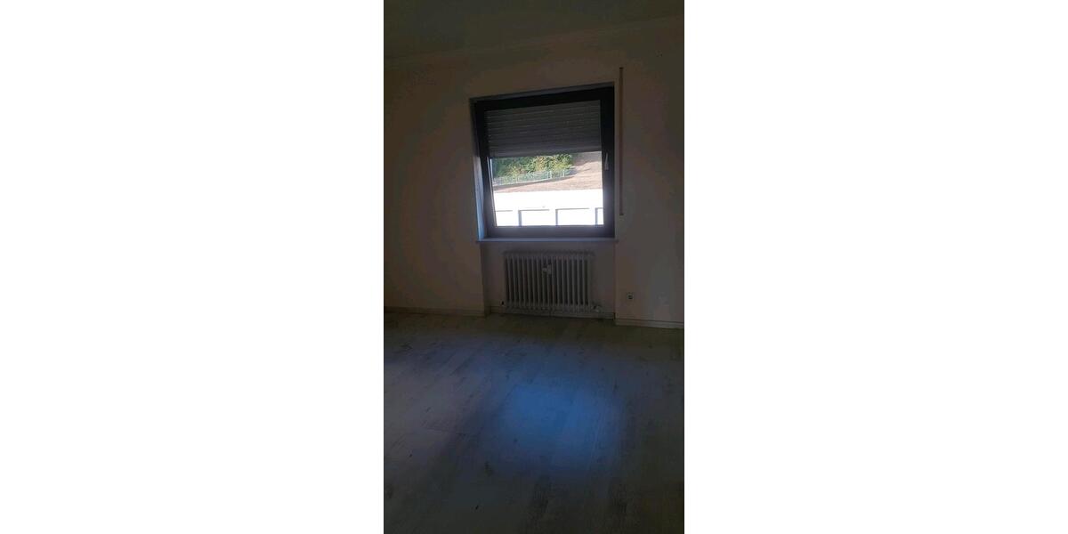Etagenwohnung Niedernhausen - 4.5 Zimmer, 90 m&sup2;, 340.000&euro; | Angebot:27271675