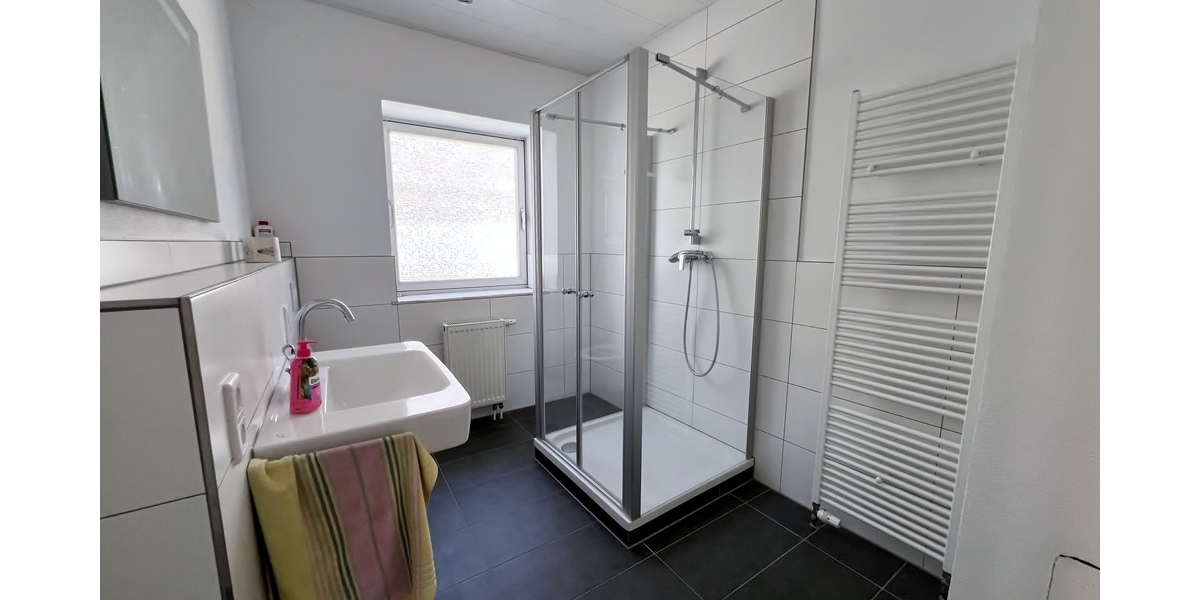 ***Charmantes Einfamilienhaus mit Ausbaupotenzial in begehrter Lage von Bodenheim*** - Einfamilienhaus Bodenheim | Angebot:26354857
