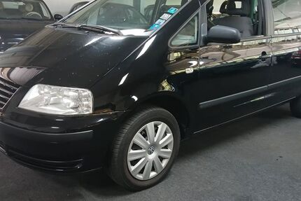 VW Sharan 282.000 km 2.300 &euro; Rüsselsheim 65428