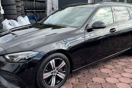 Mercedes-Benz C 200 139.588 km 21.900 &euro; Mainz-Kostheim 55246