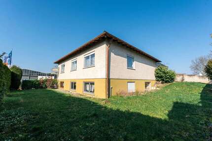 Haus Gau-Algesheim Algesheim - 8 Zimmer, 350 m&sup2;, 1.390.000&euro; | Angebot:26331275