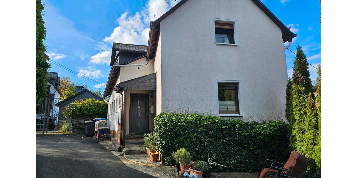 Einfamilienhaus Bad Schwalbach - 7 Zimmer, 240 m&sup2;, 389.000&euro; | Angebot:27456788