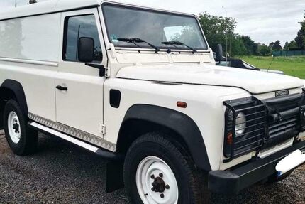 Land Rover Defender 279.000 km 19.900 &euro; Mainz-Kostheim 55246
