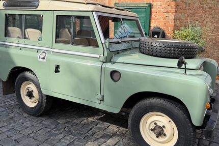 Land Rover Serie III 88.940 km 24.500 &euro; Liederbach 65835