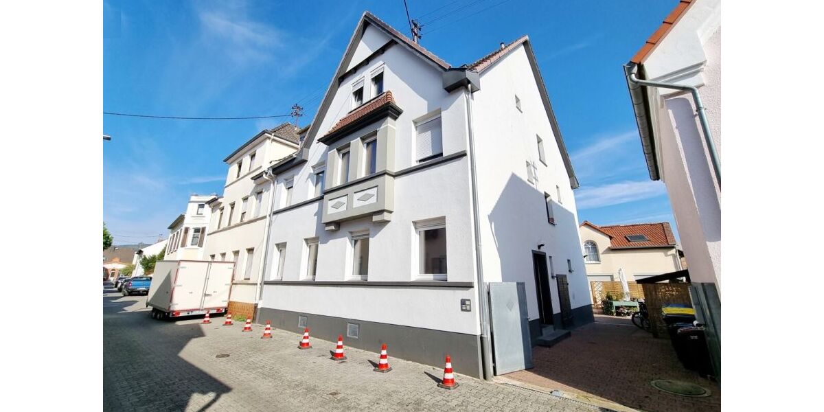 Provisionsfrei* Gepflegtes und sehr großzügiges Mehrfamilienhaus im Rheingau - Mehrfamilienhaus, Wohnhaus Oestrich-Winkel Winkel | Angebot:27490631