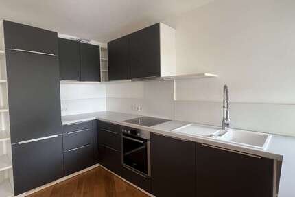 Wohnung Wiesbaden Nordost - 3.5 Zimmer, 125 m&sup2;, 2.200&euro; | Angebot:27488674