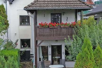Haus Niedernhausen- Oberjosbach Oberjosbach - 7 Zimmer, 174 m&sup2;, 555.000&euro; | Angebot:27449978