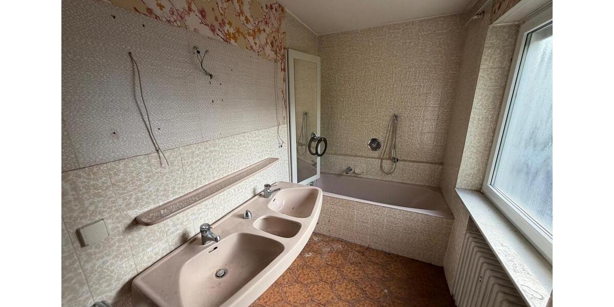 Doppelhaushälfte Hattersheim am Main - 5 Zimmer, 124 m&sup2;, 375.000&euro; | Angebot:27463327