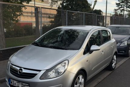 Opel Corsa 147.877 km 2.800 &euro; Wiesbaden 65203