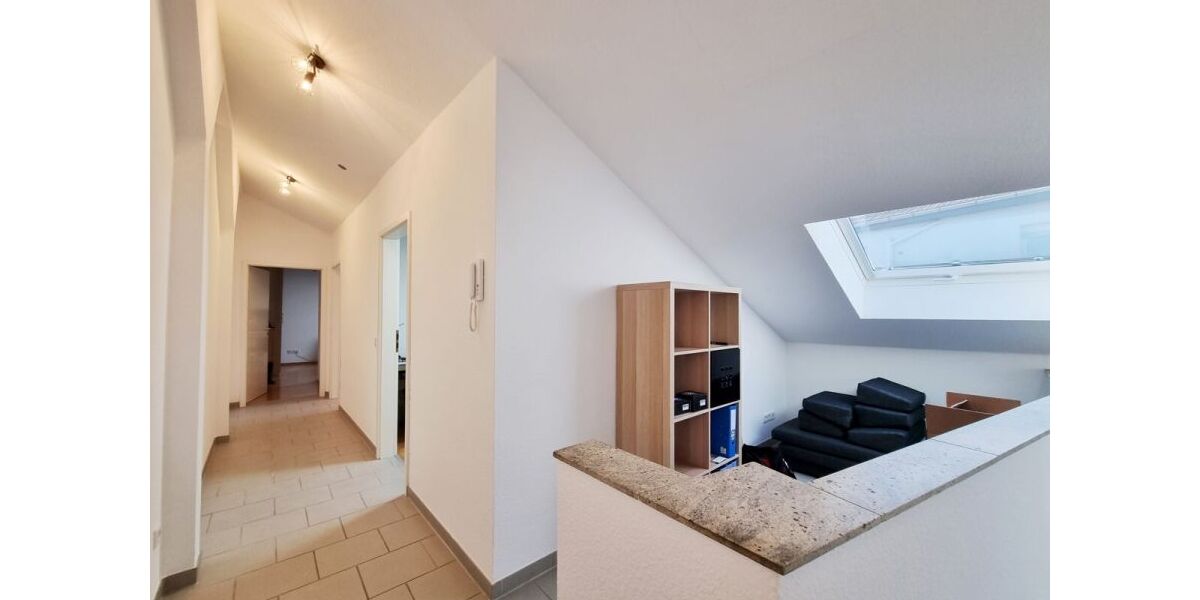 Provisionsfrei* Gepflegtes und sehr großzügiges Mehrfamilienhaus im Rheingau - Mehrfamilienhaus, Wohnhaus Oestrich-Winkel Winkel | Angebot:27490631