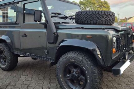 Land Rover Defender 224.000 km 24.900 &euro; Mainz-Kostheim 55246