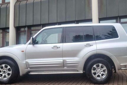 Mitsubishi Pajero 84.000 km 18.900 &euro; Groß Gerau 64521