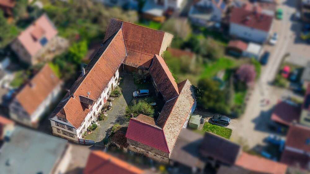 Einfamilienhaus Trebur - 11 Zimmer, 180 m&sup2;, 599.000&euro; | Angebot:27345714