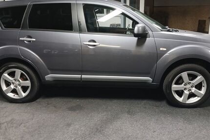Mitsubishi Outlander 153.360 km 6.900 &euro; Rüsselsheim 65428
