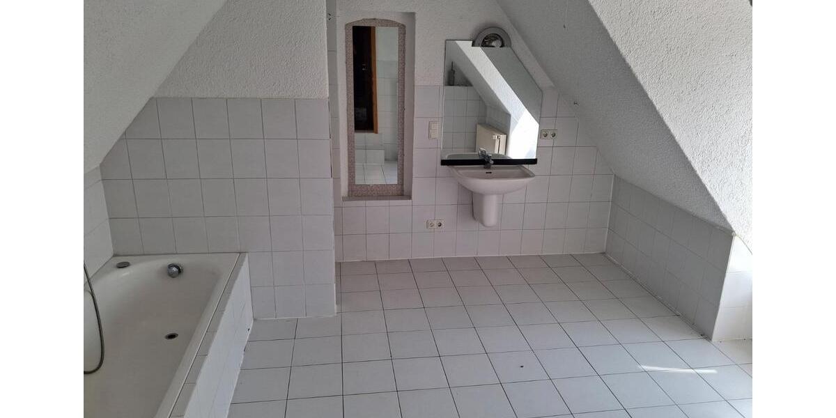 Einfamilienhaus Mommenheim - 7 Zimmer, 299 m&sup2;, 290.000&euro; | Angebot:27094842