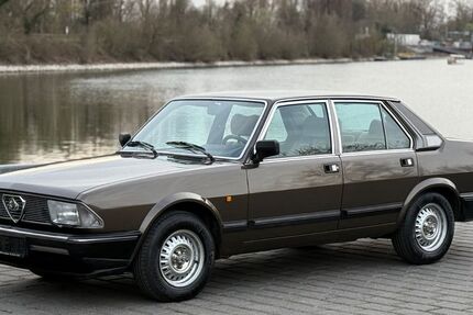 Alfa Romeo Andere 37.000 km 12.999 &euro; Rüsselsheim 65428