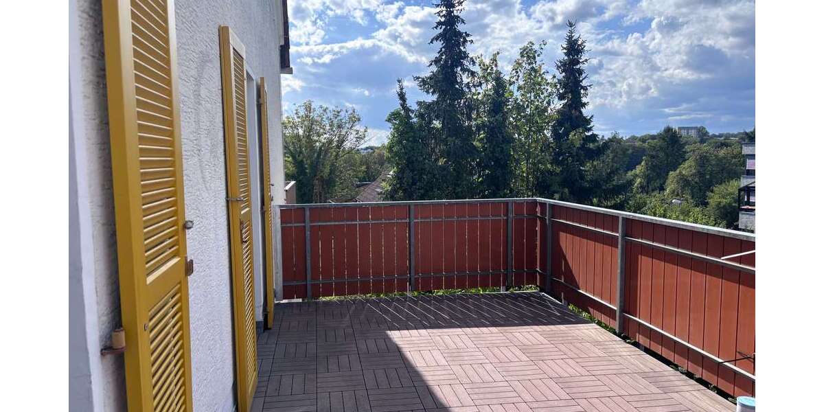 Etagenwohnung Wiesbaden Biebrich - 2 Zimmer, 80 m&sup2;, 920&euro; | Angebot:27487270