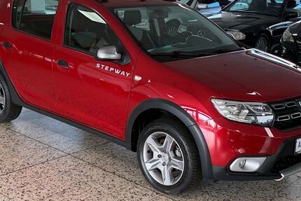 Dacia Sandero 12.000 km 12.950 &euro; Rüsselsheim 65428