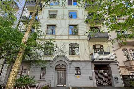 Haus Wiesbaden Klarenthal - 51 Zimmer, 1.530 m&sup2;, 3.490.000&euro; | Angebot:26354232