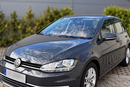 VW Golf 98.550 km 15.499 &euro; Kelkheim 65779