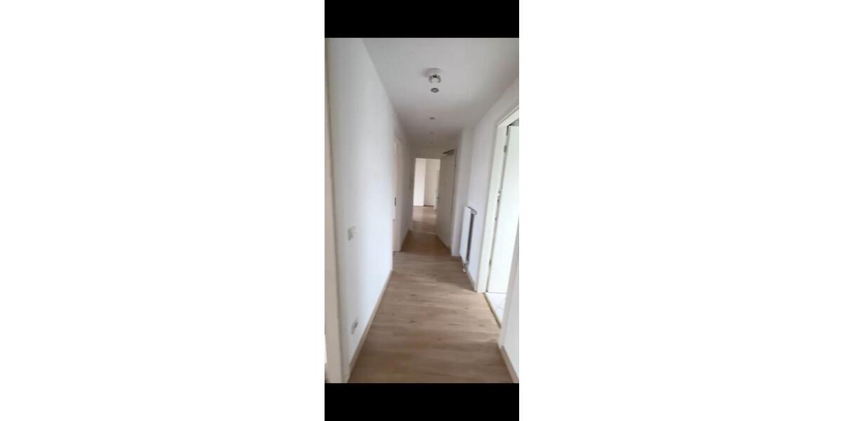 Dachgeschoßwohnung Rüsselsheim am Main - 4 Zimmer, 82 m&sup2;, 275.000&euro; | Angebot:26393918